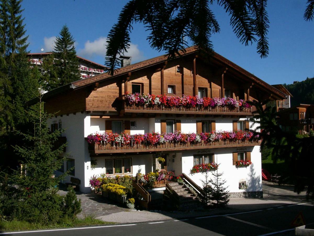 Garni Flurida Badia (South Tyrol) Exterior foto